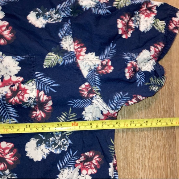 Free Planet Mens Tropical Floral Print Short Sleeve Button-Up Shirt | Size 3X - Picture 5 of 8
